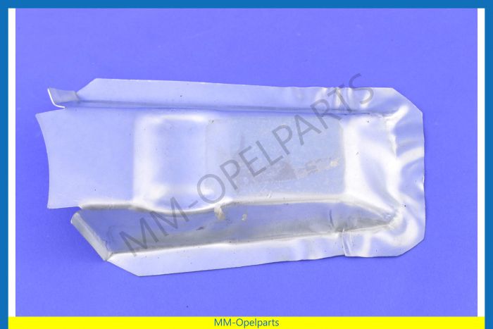 Inner front wing, brace, upper right